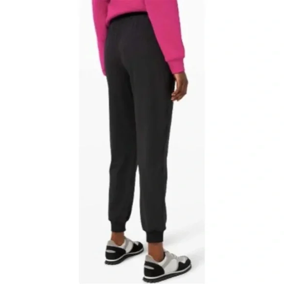 Lululemon Keep Moving Jogger Black High Rise Relaxed Fit Stretch Pockets Sz 4 - Picture 3 of 14